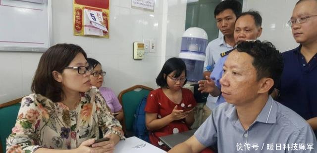 6岁男孩乘校车上学被遗忘在车里，下午被发现时已经死亡