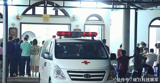 6岁男孩乘校车上学被遗忘在车里，下午被发现时已经死亡