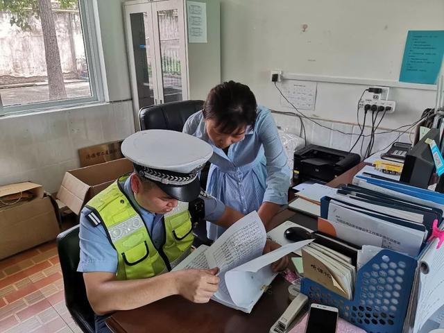 开学季！济源交警深入校园送“安全”