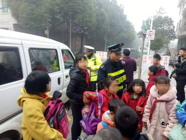 整治“黑校车”刻不容缓！