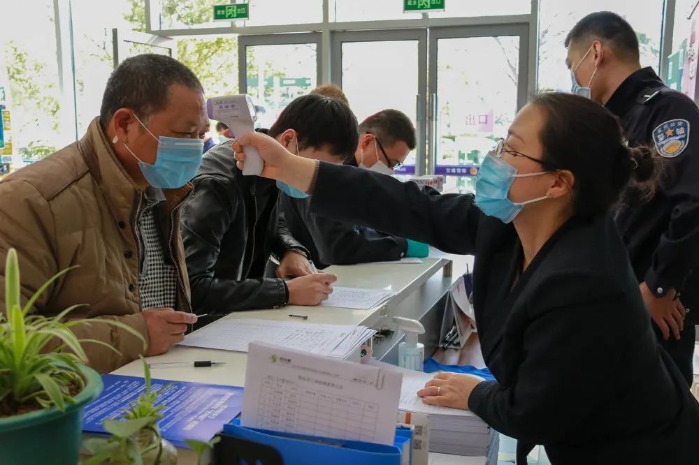 园区警方启动重点运输企业及校车驾驶人现场审验教育学习专场服务