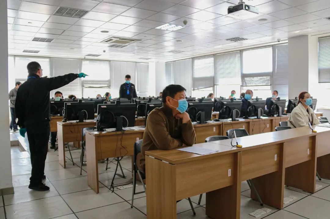 园区警方启动重点运输企业及校车驾驶人现场审验教育学习专场服务